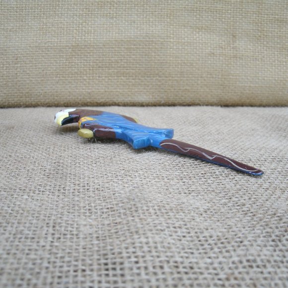 Vintage Handmade Carved Wood Parrot Pin - Picture 8 of 16